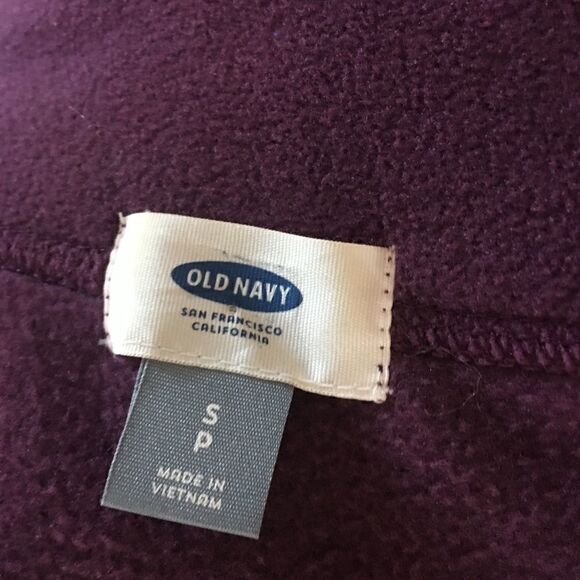 Old Navy Purple Fleece Vest Size S - Picture 3 of 3